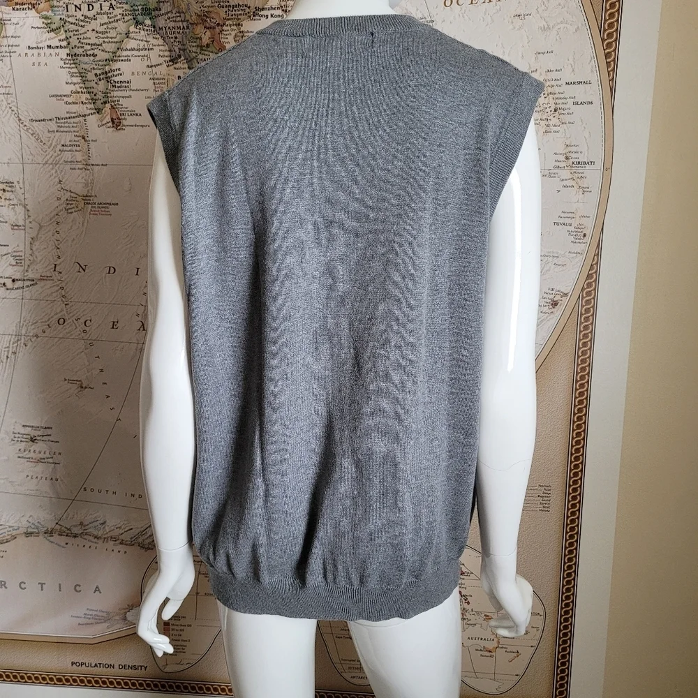 Oscar de la Renta cotton argyle pattern gray sleeveless V-Neck sweater vest L